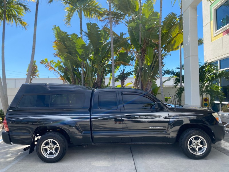 2007 Toyota Tacoma 4 DR CAMPER TOP LOW MILES 52,954 in , 