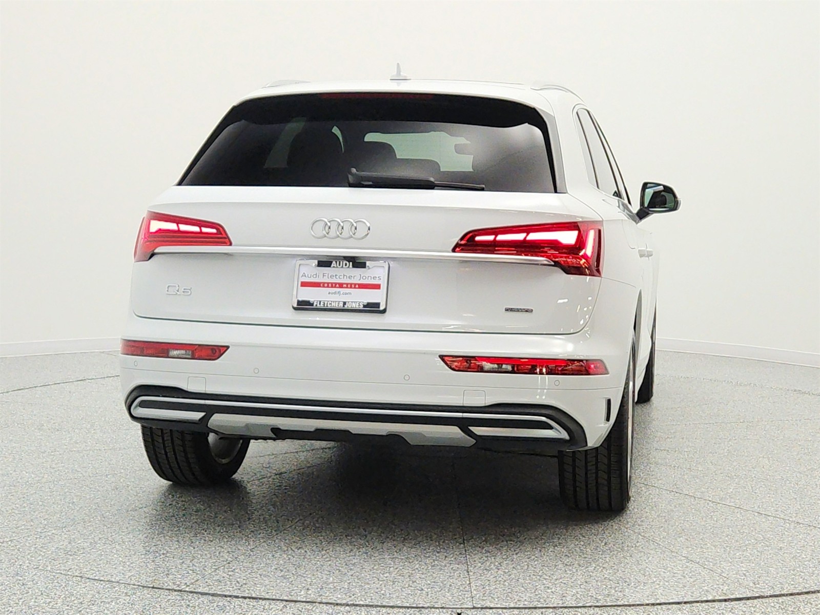 Used 2021 Glacier White Metallic Audi Premium Plus 45 TFSI quattro image 6