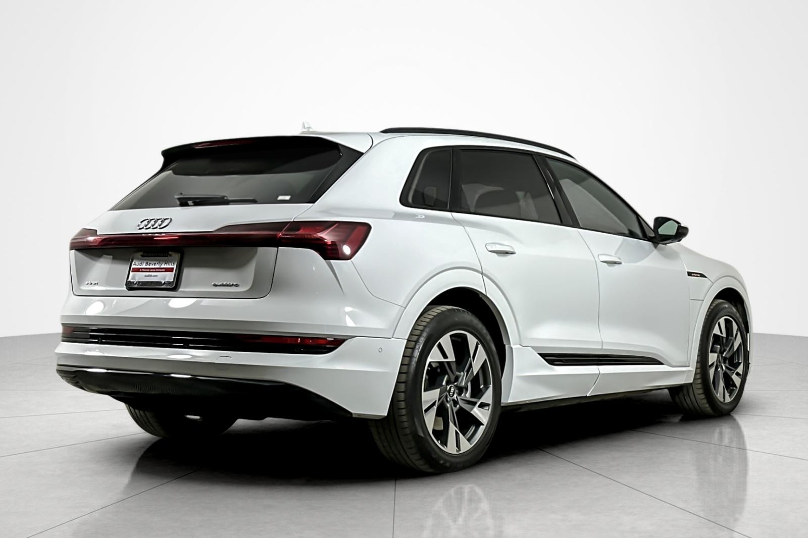 Used 2023 Glacier White Metallic Audi Premium quattro image 5