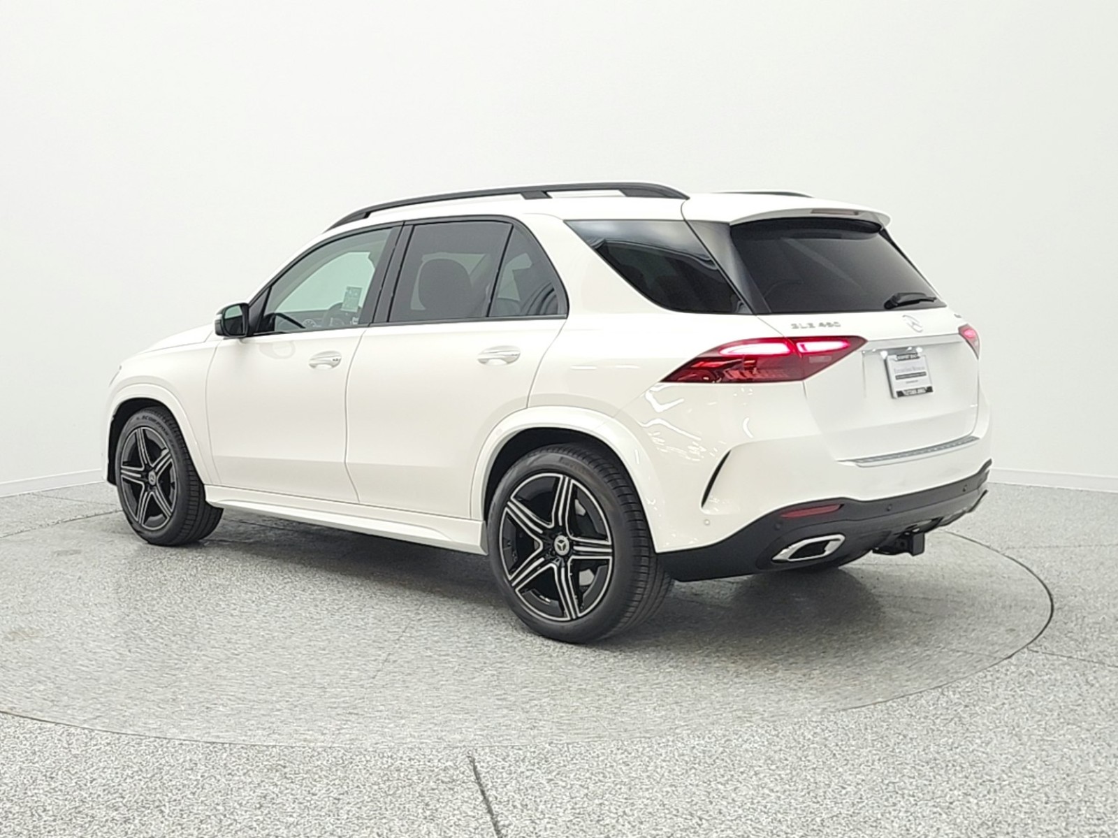 New 2026 Polar White Mercedes-Benz GLE 450 image 7