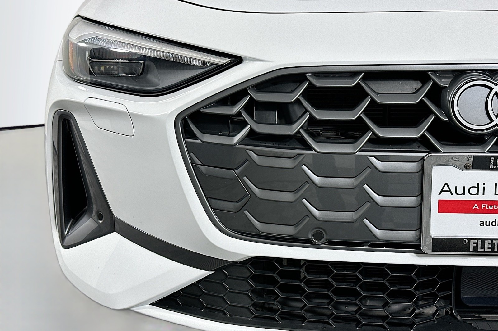 Used 2025 Arkona White Audi Premium image 16