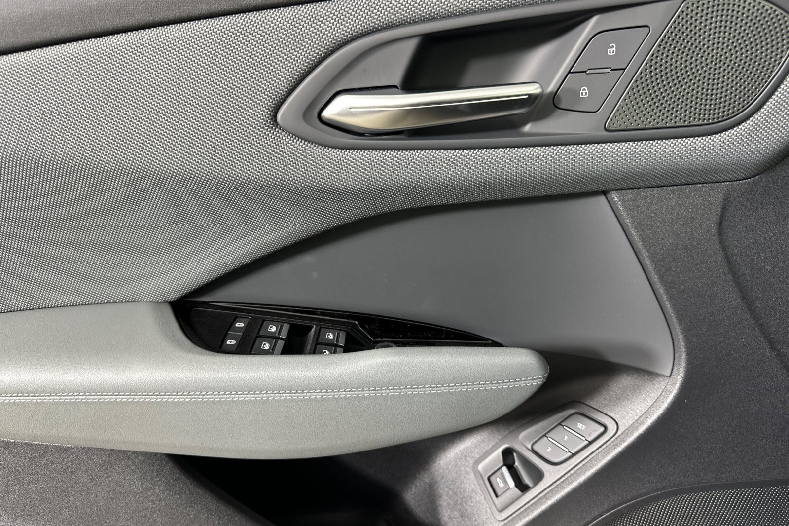 New 2026 Daytona Gray Pearl Effect Audi S line quattro image 10