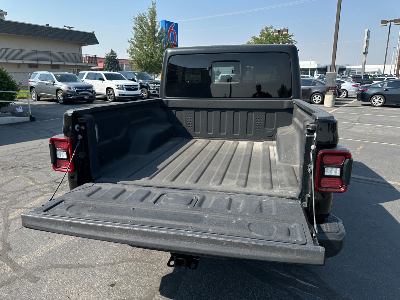 2021 Jeep Gladiator Mojave 10