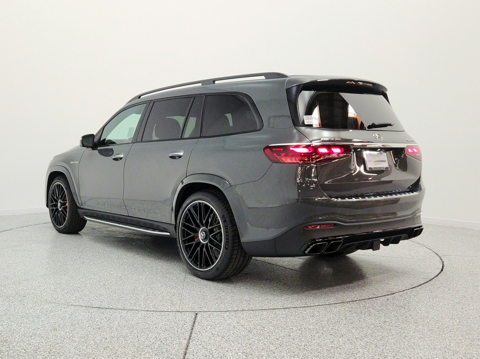 New 2026 MANUFAKTUR Signature Silicon Grey Mercedes-Benz AMG® GLS 63 4MATIC+ SUV image 7