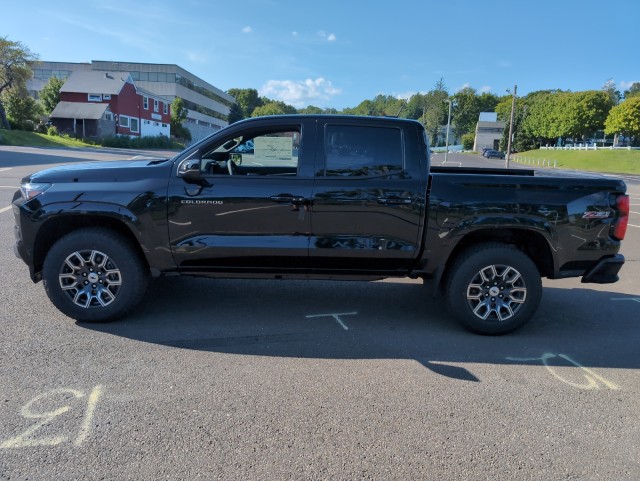 2024 Chevrolet Colorado 4WD Z71 13