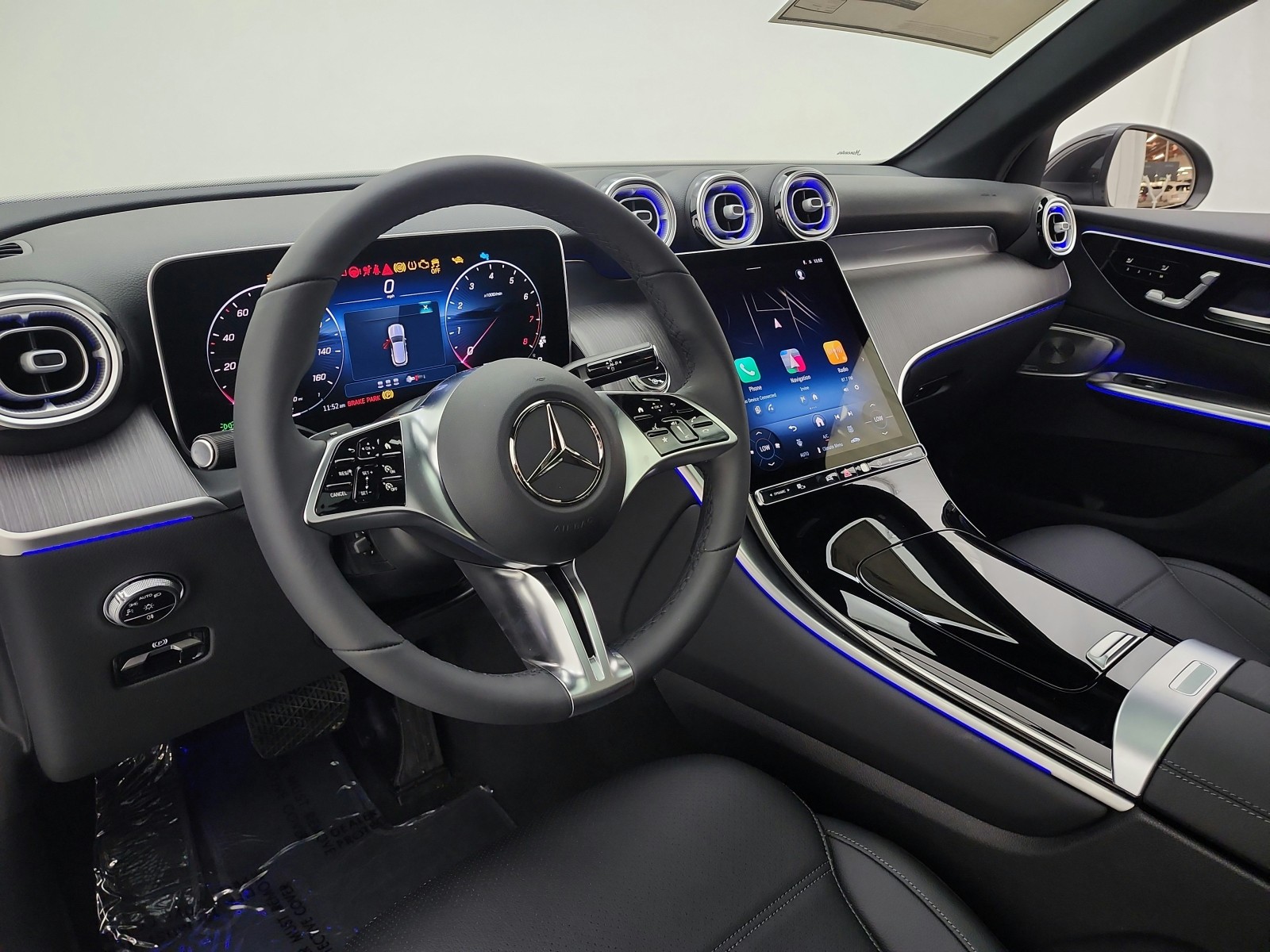 New 2026 Graphite Grey Metallic Mercedes-Benz GLC 300 image 10