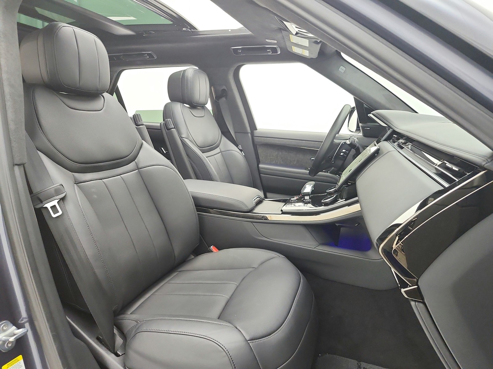 Used 2023 Varesine Blue Metallic Land Rover P530 First Edition image 29