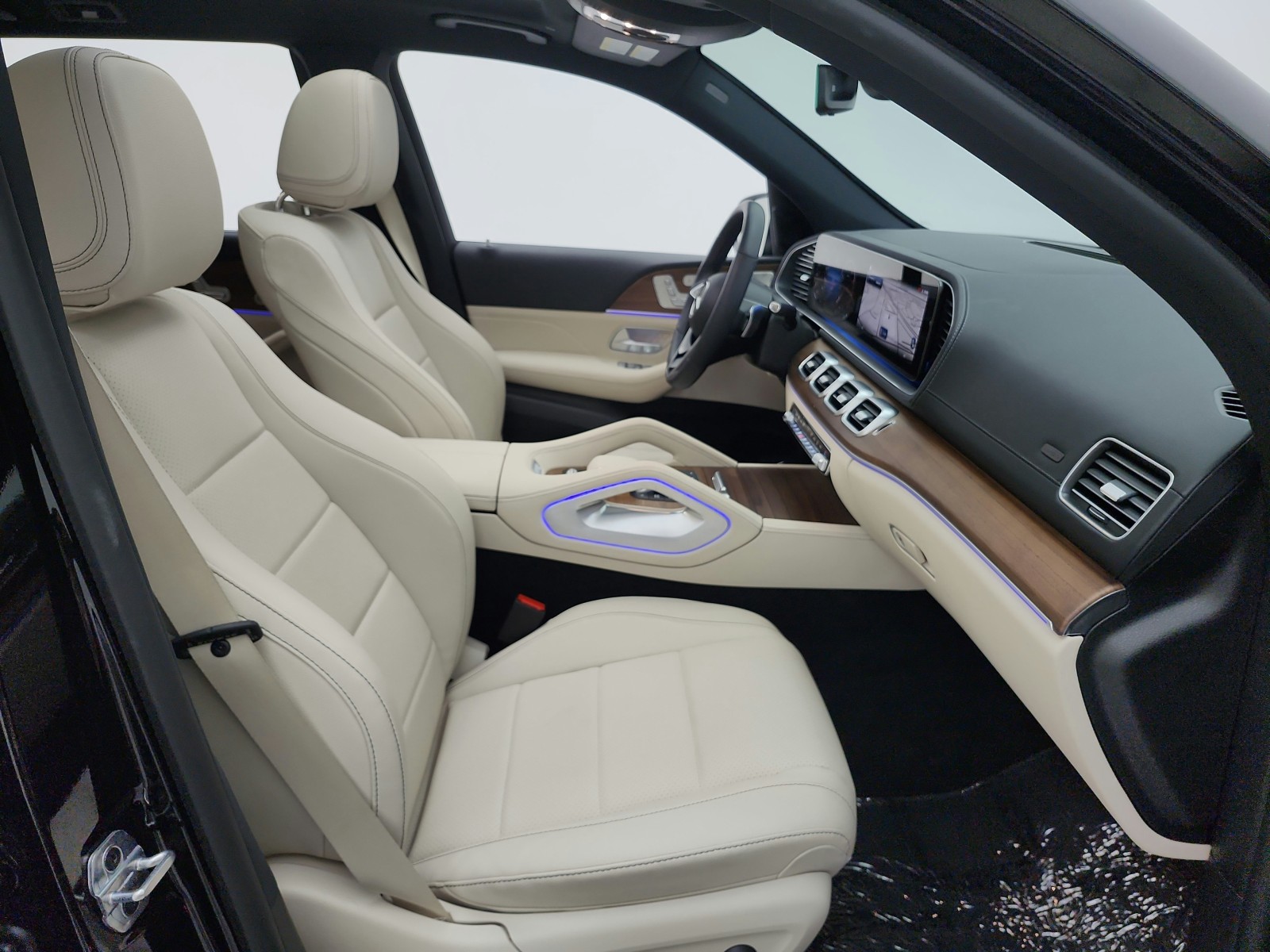 Certified Used 2025 Black Mercedes-Benz GLS 450 4MATIC® SUV image 25