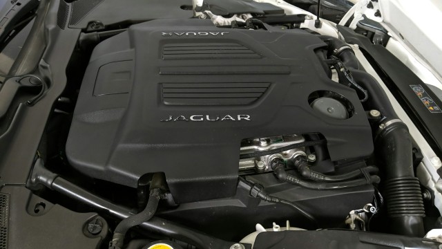 2017 Jaguar F-TYPE S 29