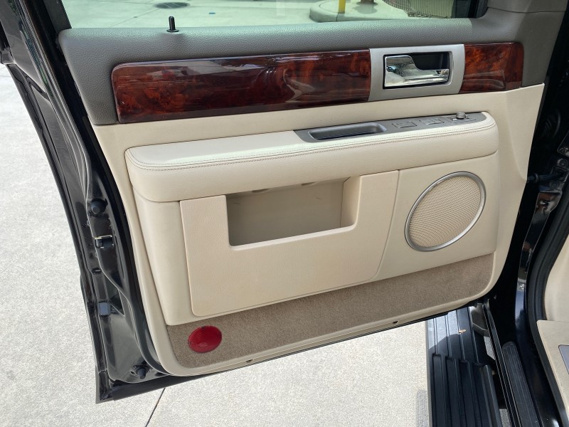 2004 Lincoln Navigator LOW MILES 67,511 SUNROOF in ,