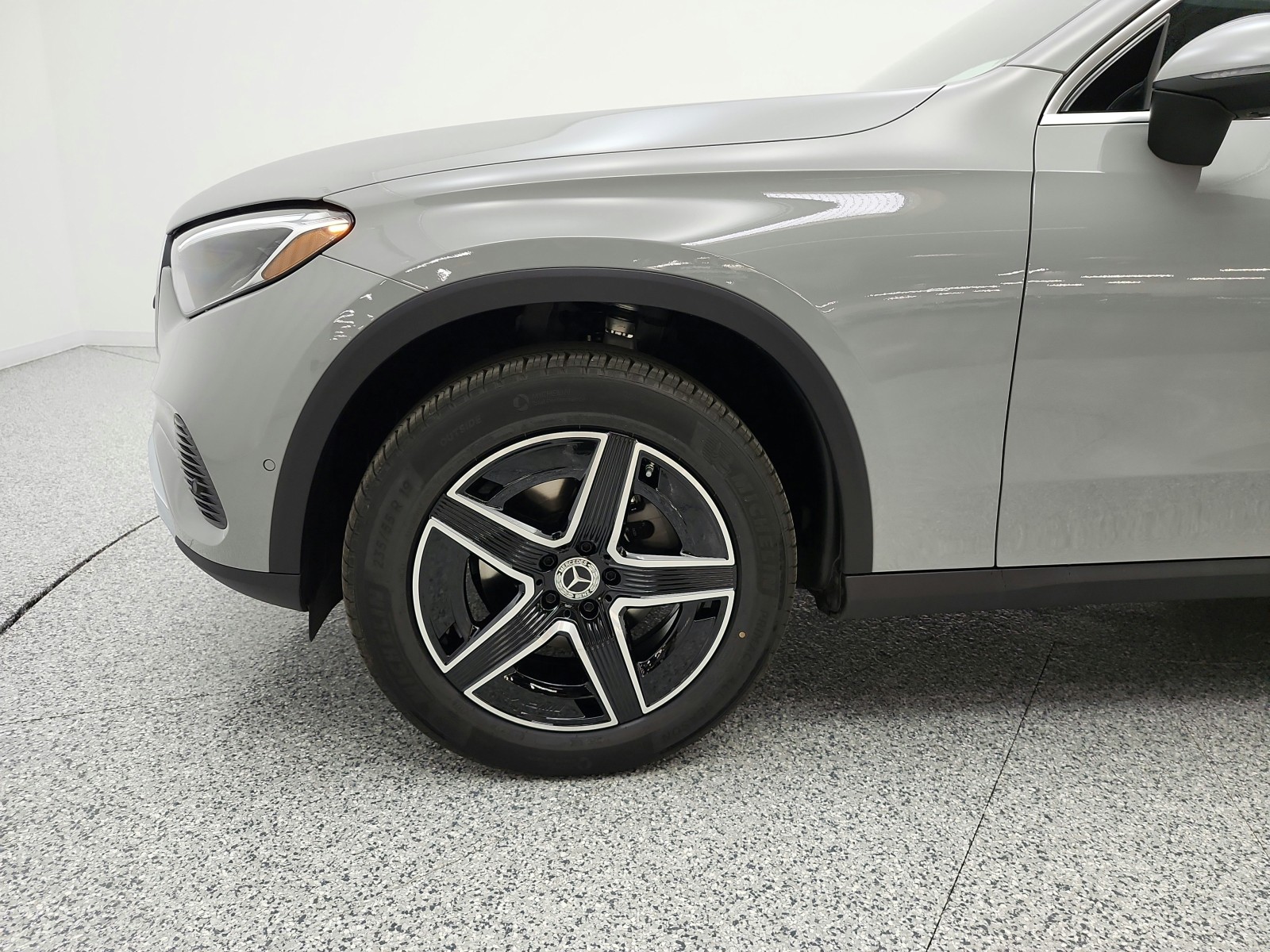 New 2027 MANUFAKTUR Alpine Grey Mercedes-Benz GLC 300 SUV image 15