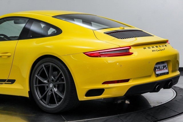 2018 Porsche 911 Carrera T 10