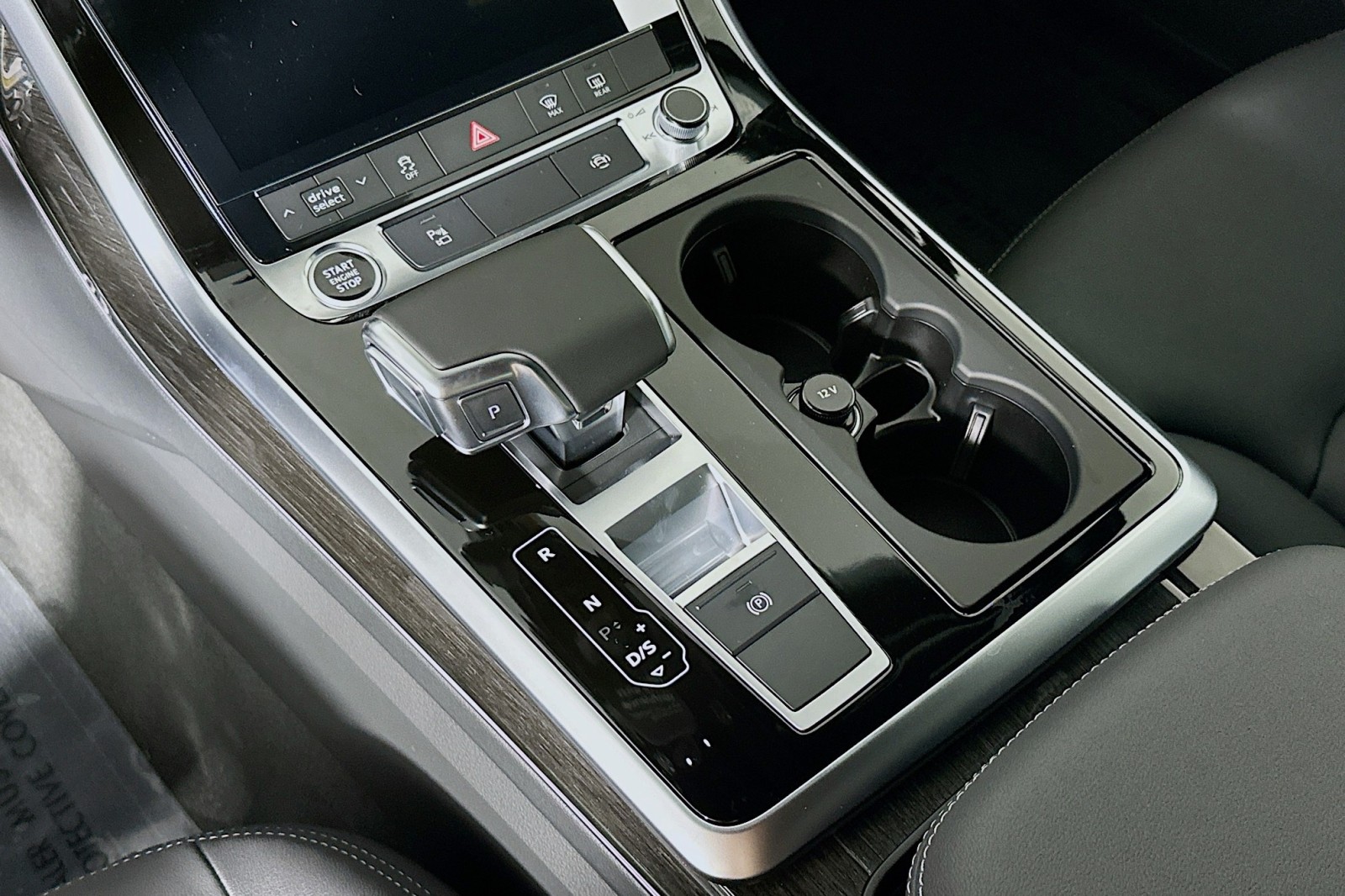 New 2026 Samurai Gray Metallic Audi Premium image 7