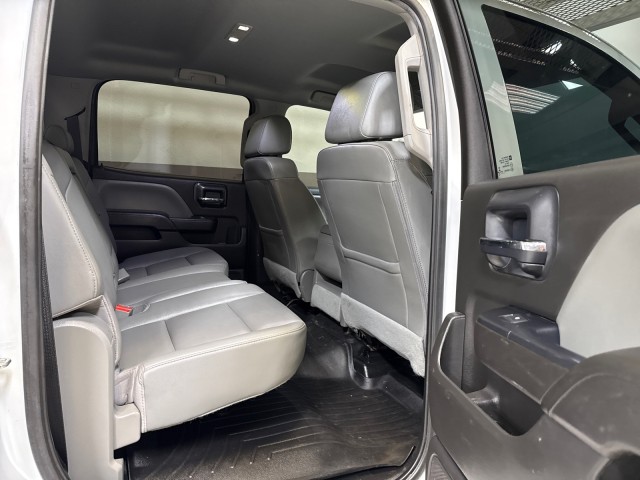 2020 Chevrolet Silverado MD 5500 Duramax RWD Utility/ Service Bed in , 