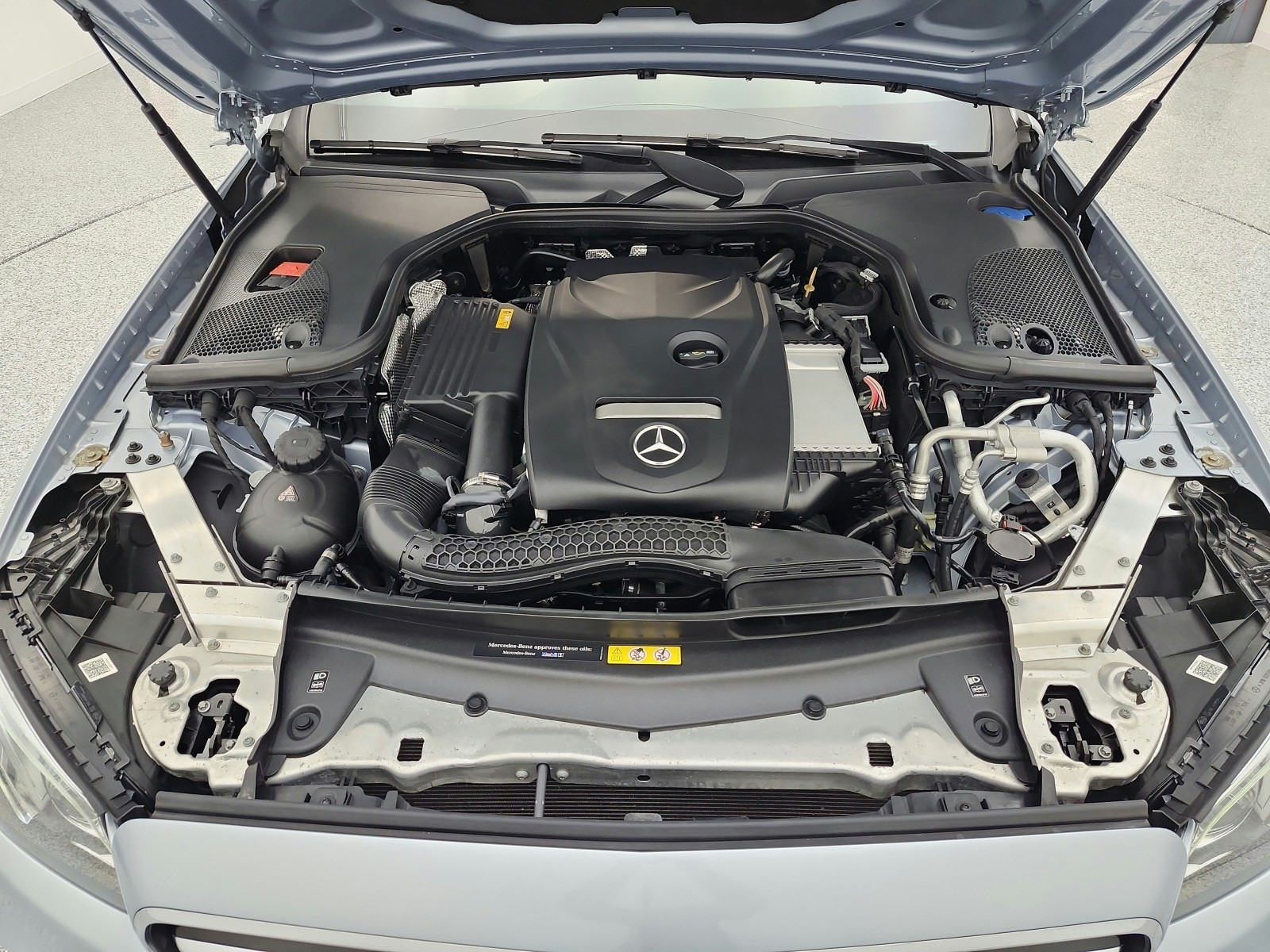 Used 2018 Diamond Silver Metallic Mercedes-Benz E 300 RWD Sedan image 23