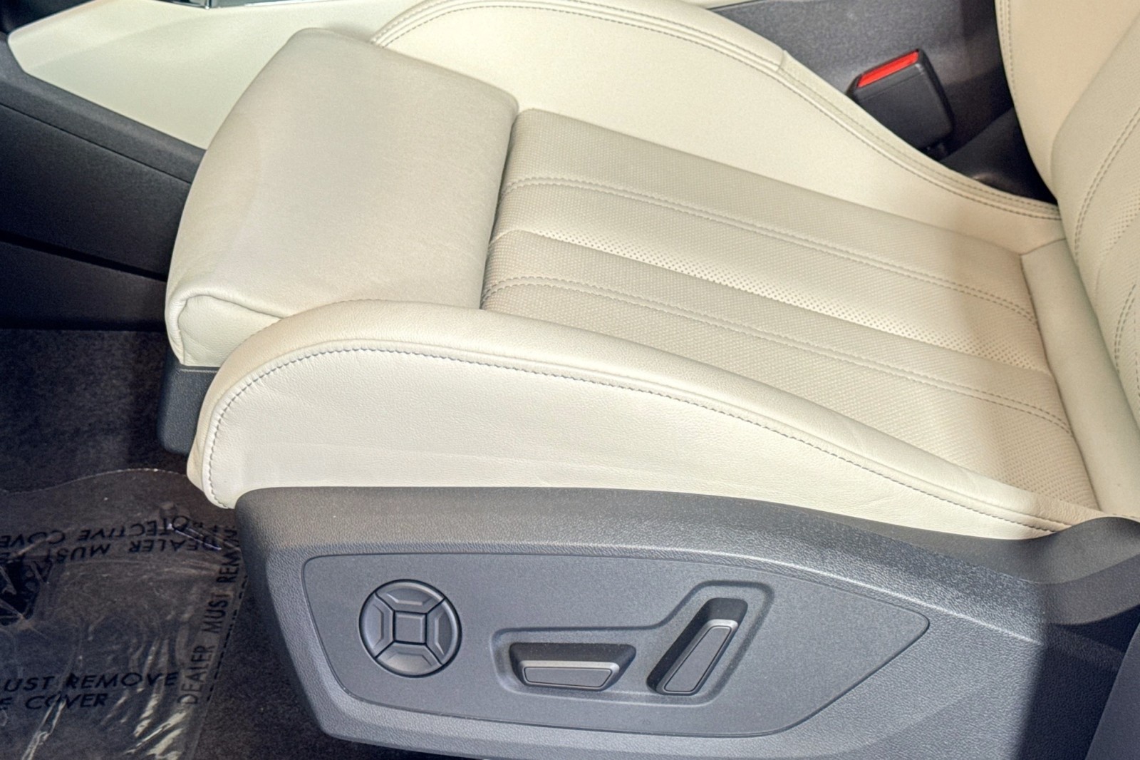 New 2025 Glacier White Metallic Audi Premium Plus quattro image 16