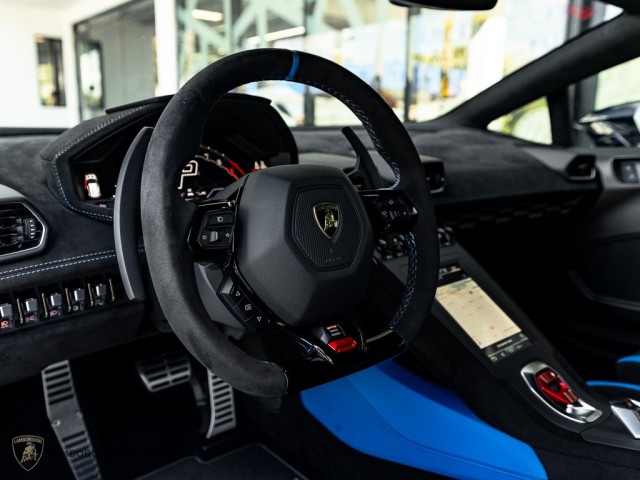 Lamborghini Huracan STO