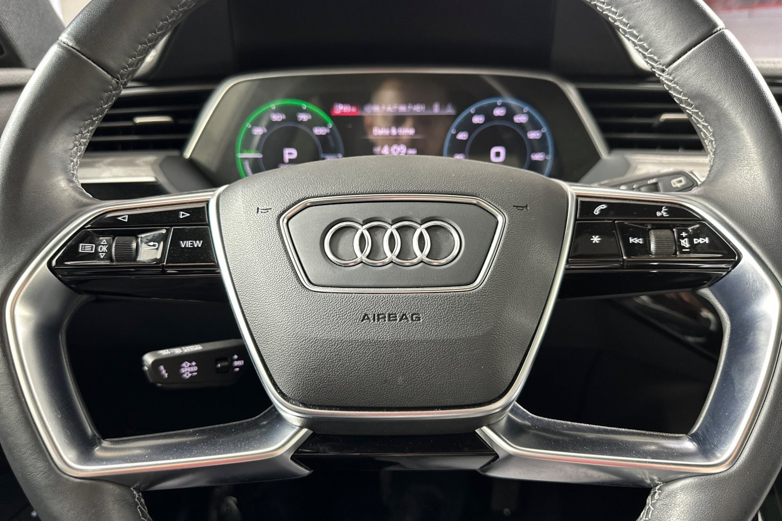 Used 2023 Glacier White Metallic Audi Premium quattro image 22