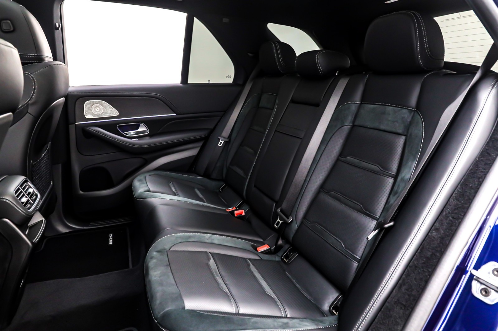 New 2026 MANUFAKTUR MYSTIC BL Mercedes-Benz AMG® GLE 53 image 8