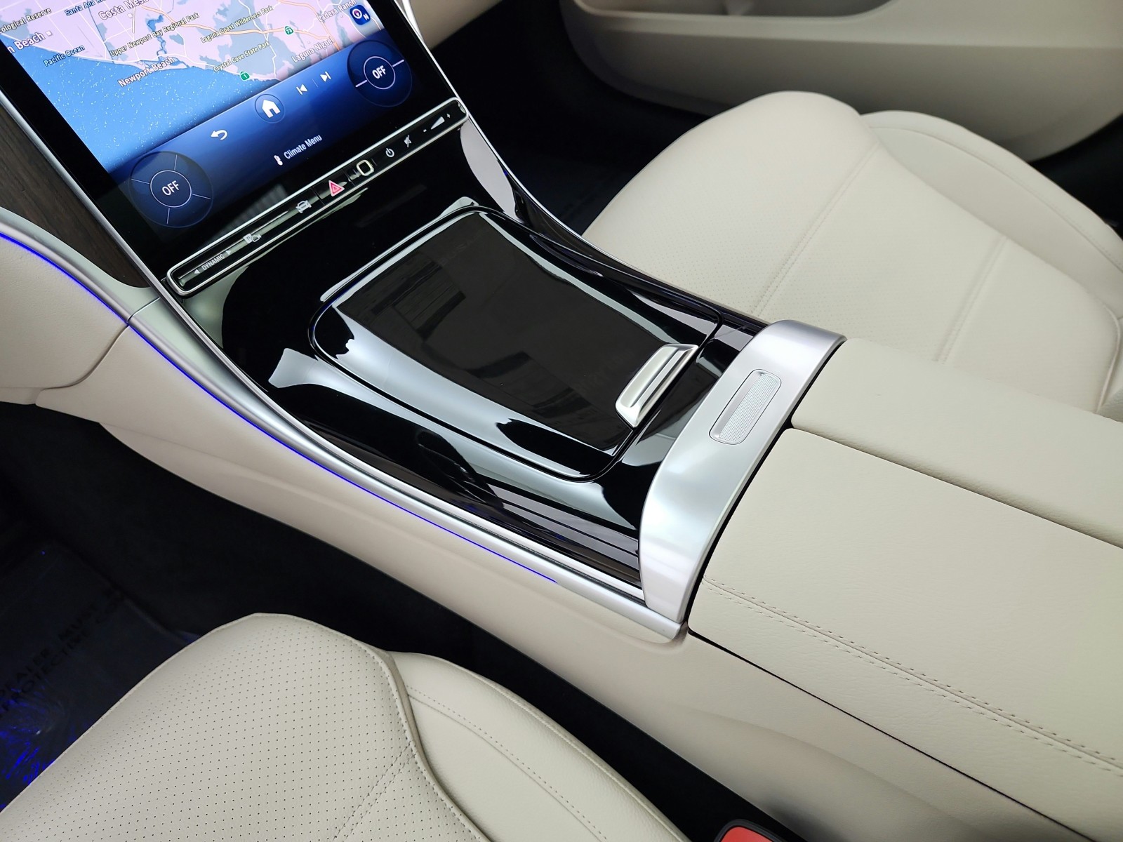 New 2026 Selenite Grey Metallic Mercedes-Benz C 300 Sedan image 10