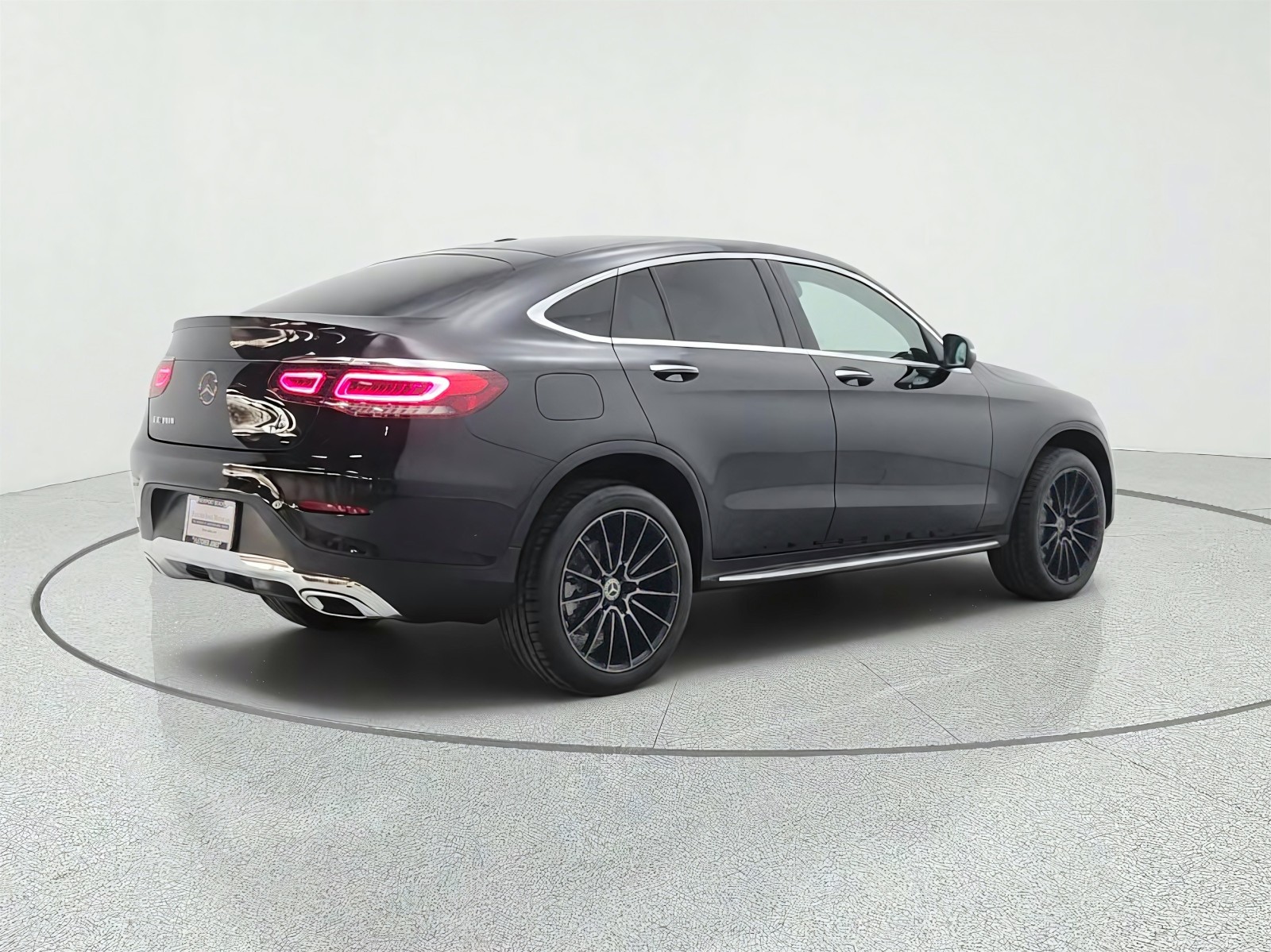Used 2021 Black Mercedes-Benz GLC 300 4MATIC® Coupe image 5