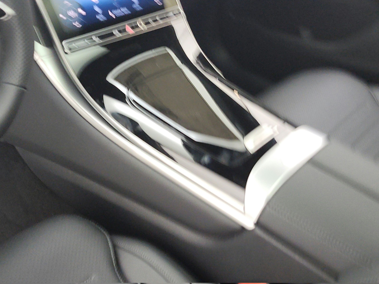 New 2026 Polar White Mercedes-Benz GLC 300 image 12