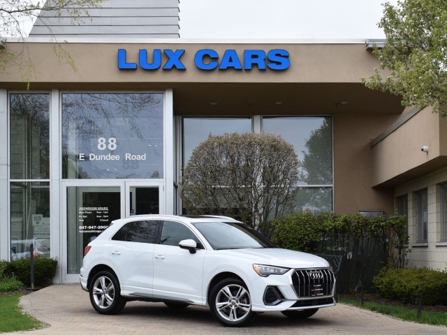 2021 Audi Q3 AWD Pano Moonroof Leather Heated Seats Park Assist 1