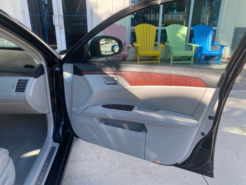 2011 Toyota Avalon Limited LOW MILES 80,879 in ,