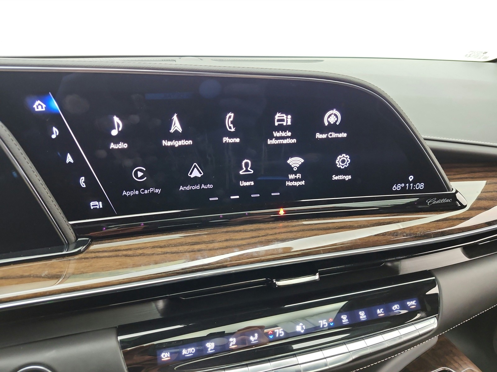 Used 2022 Crystal White Tricoat Cadillac 4WD 4dr Sport Platinum image 11