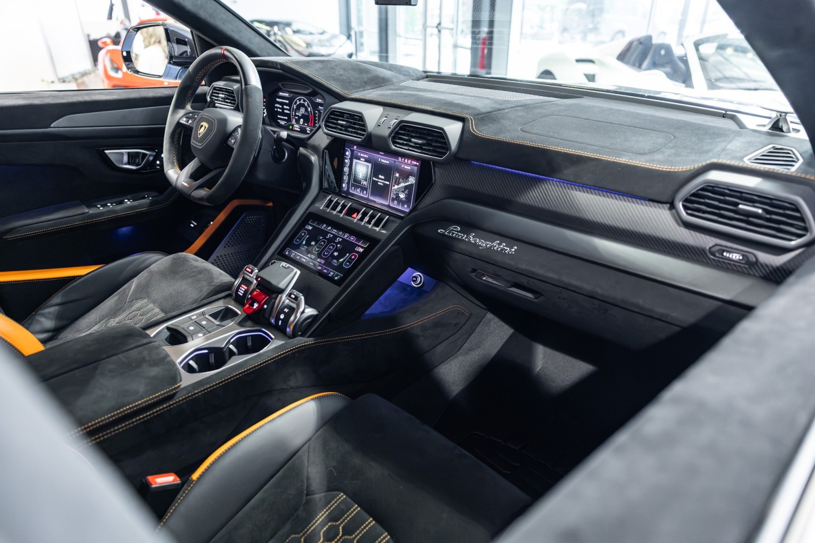 2024 Lamborghini Urus Performante - Photo 54