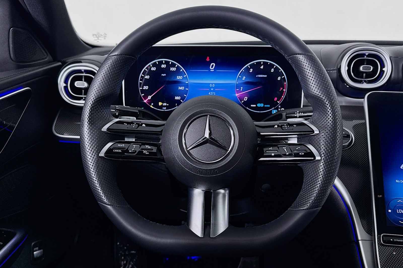 Used 2022 MANUFAKTUR Moonlight White Metallic Mercedes-Benz C 300 image 17