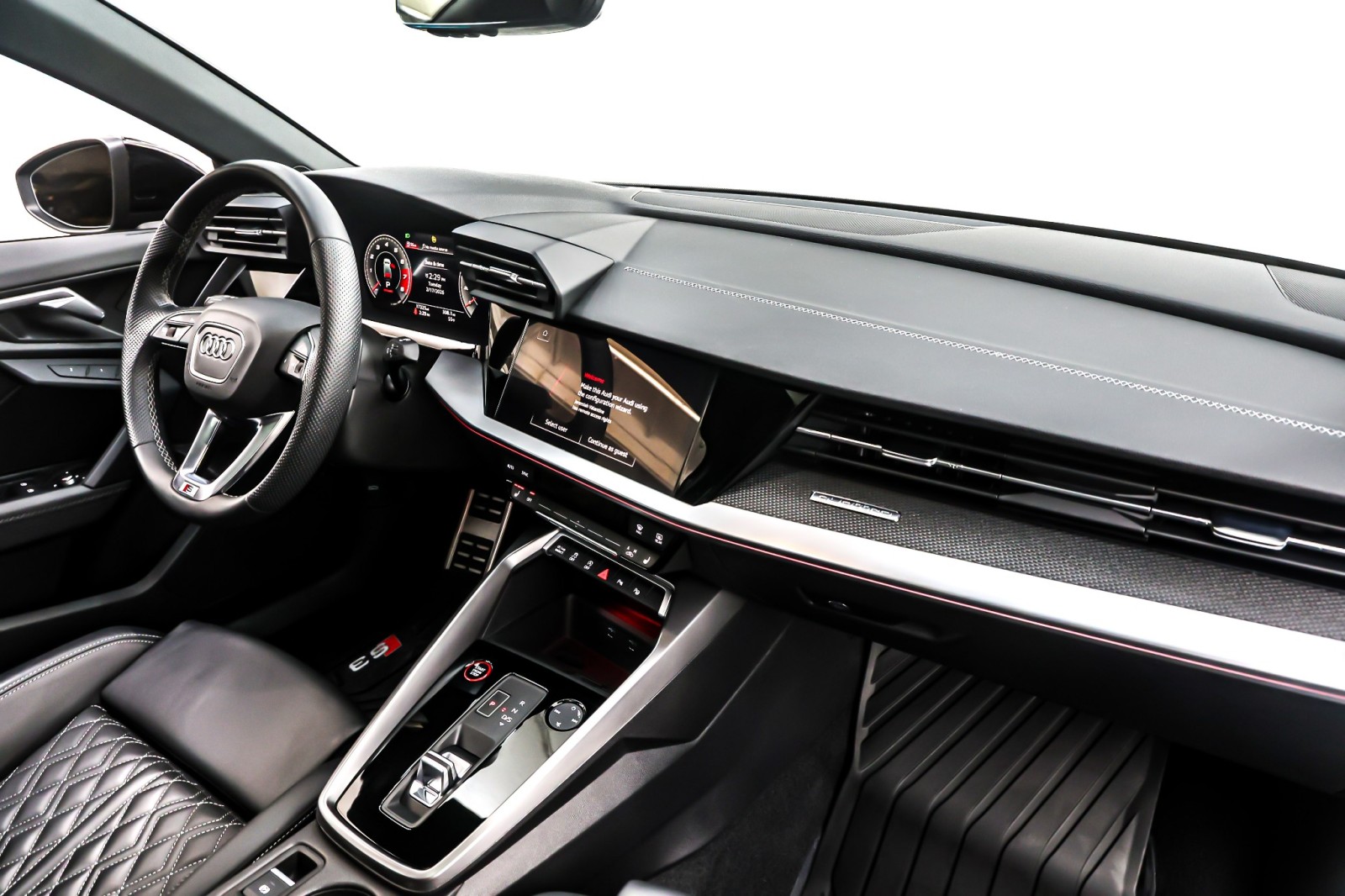 Used 2024 Daytona Gray Pearl Effect Audi Premium Plus 2.0 TFSI quattro image 17