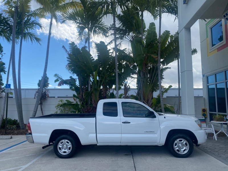 2005 Toyota Tacoma LOW MILES 58,735 X CAB in , 