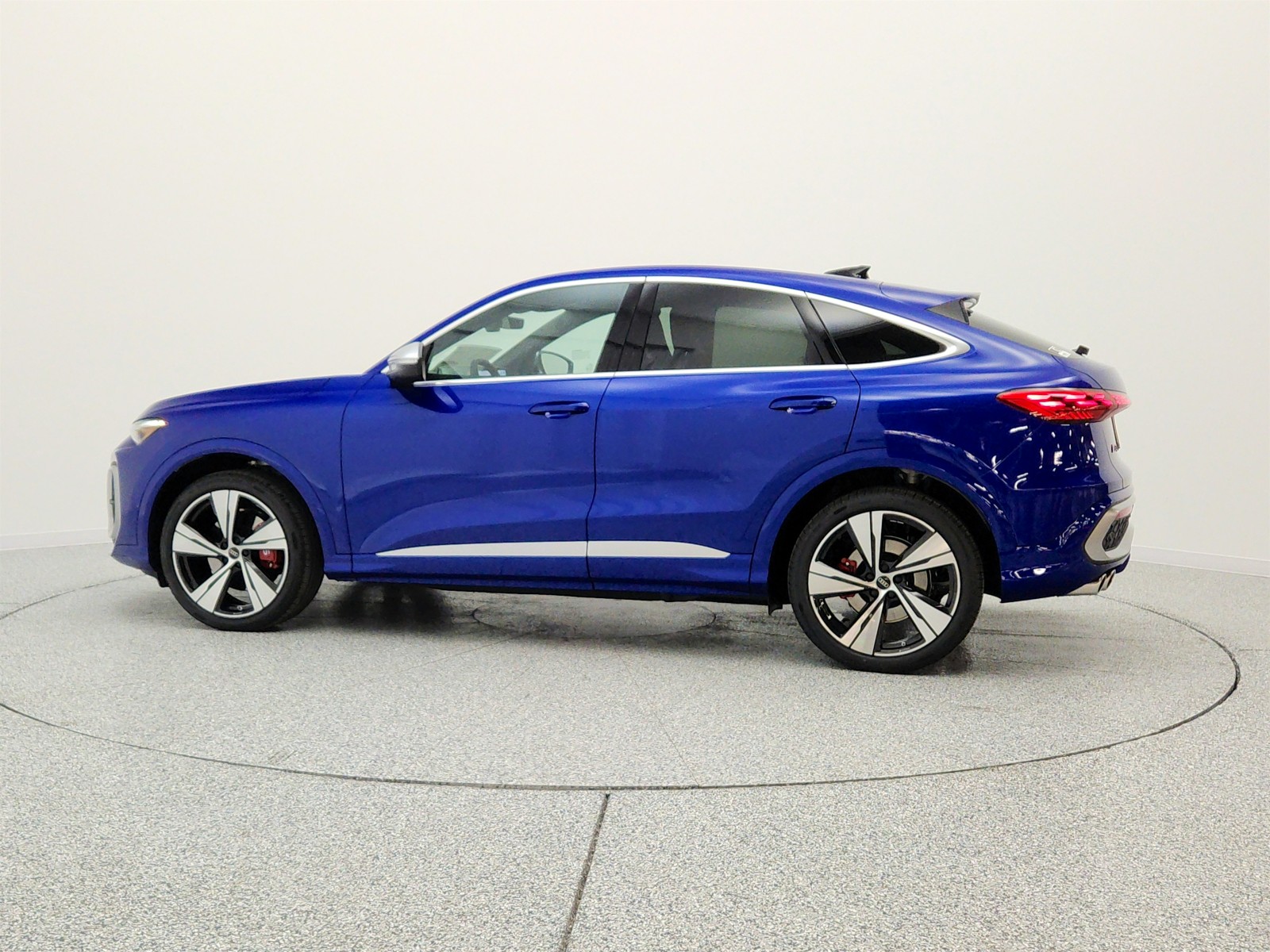 New 2026 Ultra Blue Metallic Audi Premium Plus 3.0 TFSI quattro image 8