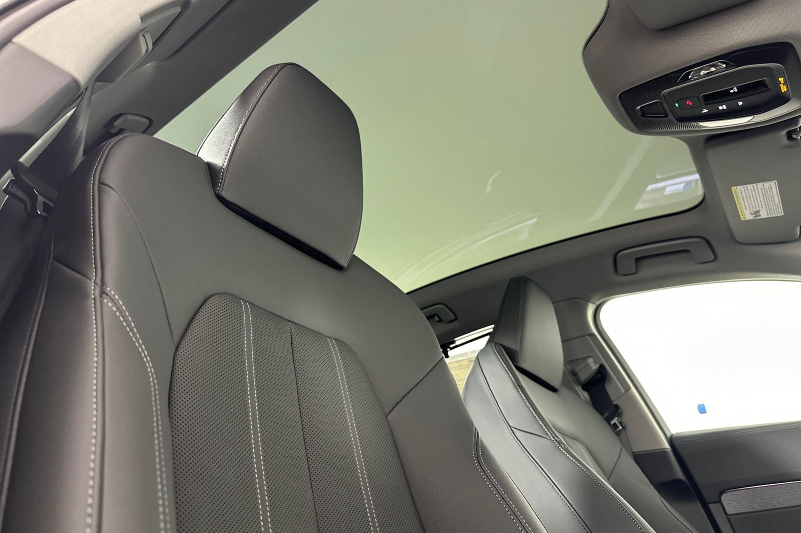 New 2025 Glacier White Metallic Audi Premium Plus 2.0 TFSI quattro image 15