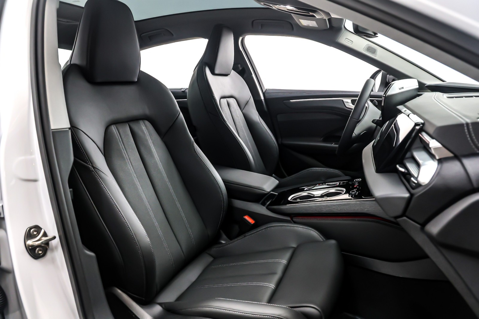 New 2026 Glacier White Metallic Audi Premium Plus quattro image 7