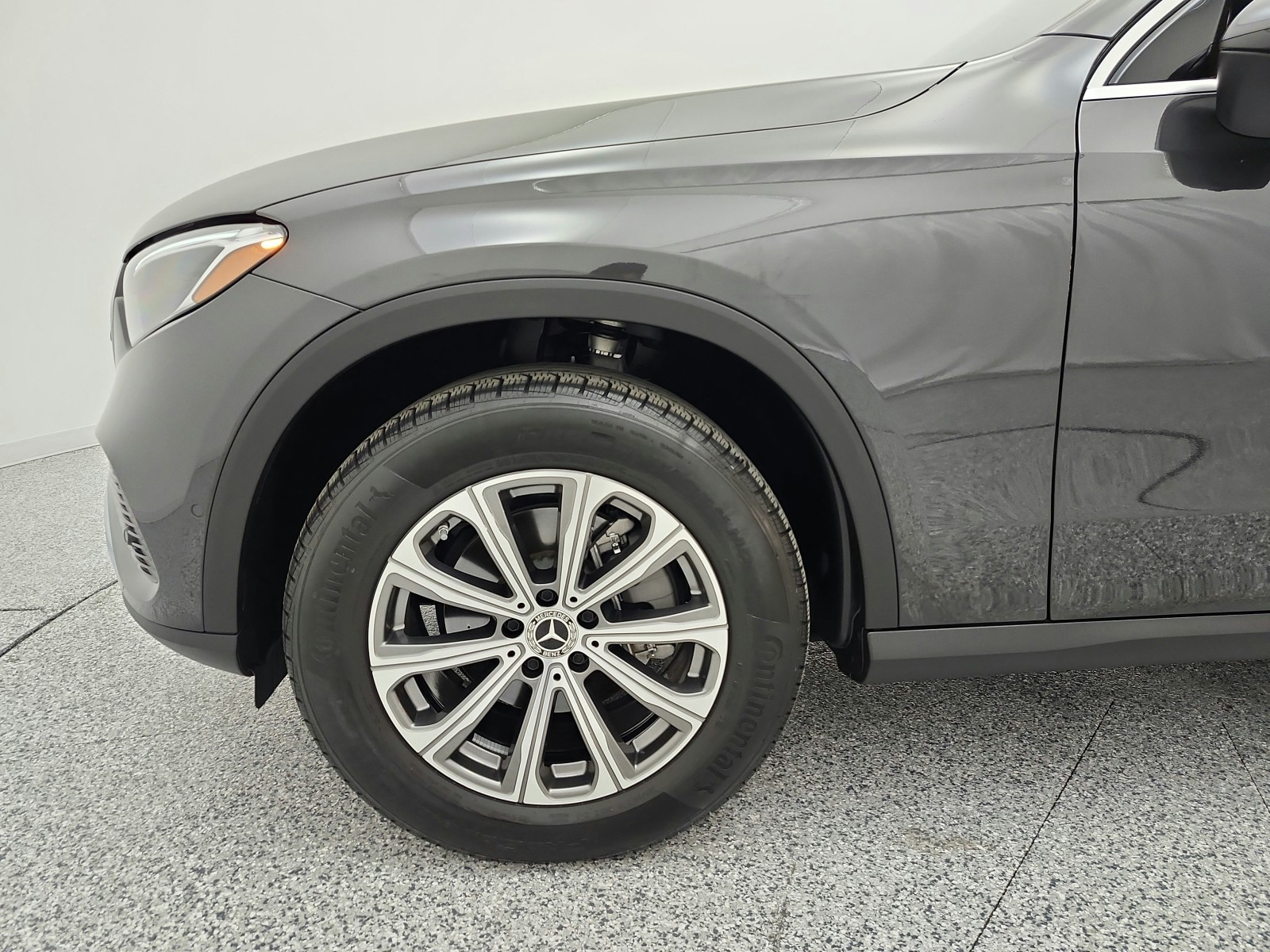 Certified Used 2026 Graphite Grey Metallic Mercedes-Benz GLC 300 SUV image 18