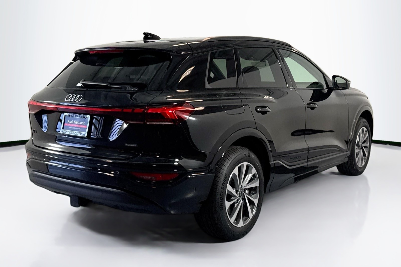 New 2025 Mythos Black Metallic Audi Premium quattro image 5