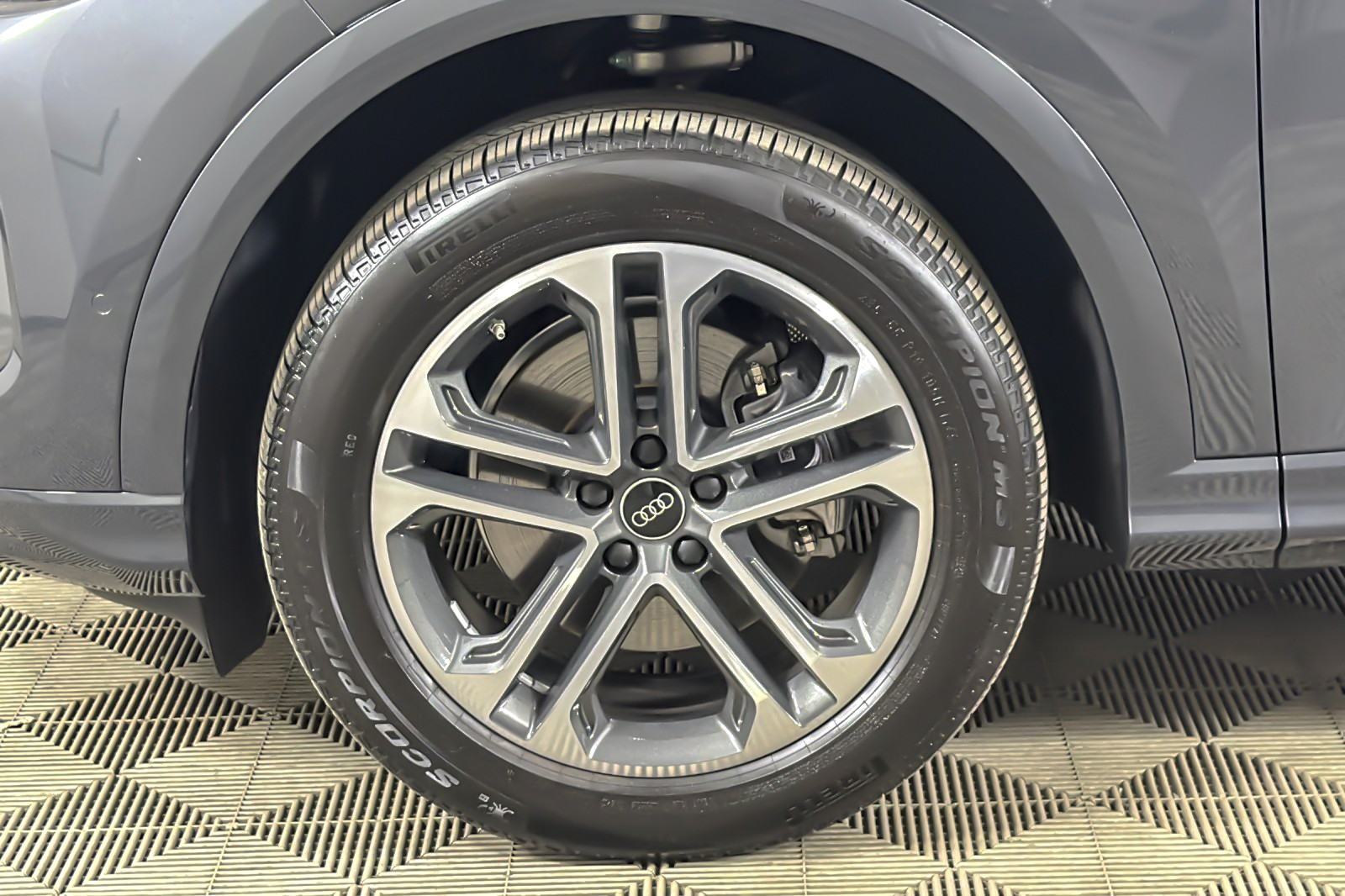 Used 2025 Tambora Gray Metallic Audi Premium 2.0 TFSI quattro image 26