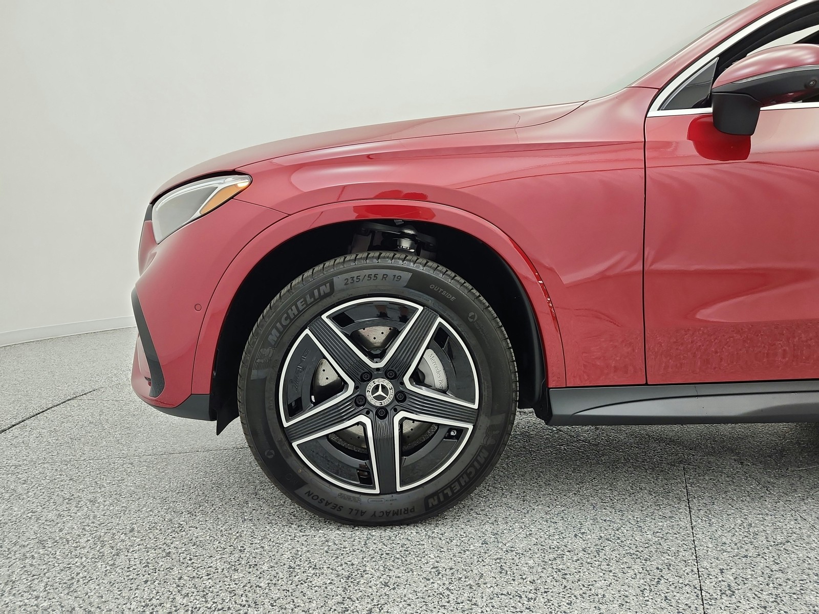 New 2026 MANUFAKTUR Patagonia Red Metallic Mercedes-Benz GLC 300 4MATIC® Coupe image 13