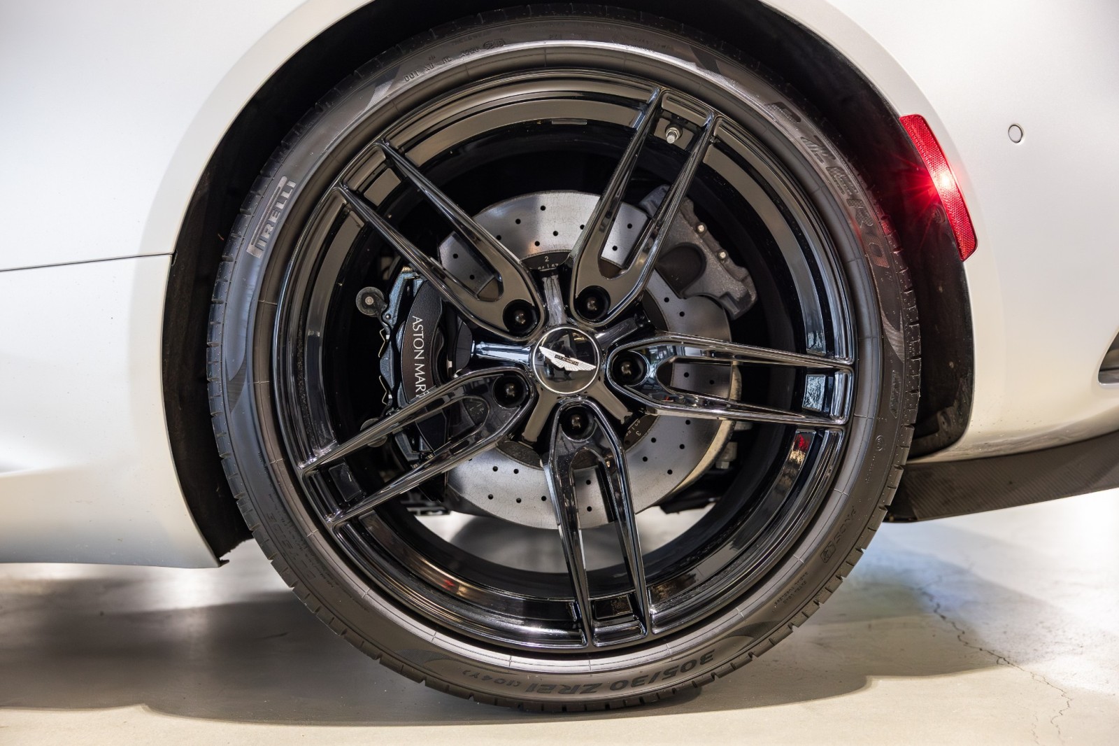 Used Car 2020 Aston Martin Dbs  Superleggera For Sale Under $200,000 In Boerne, Texas