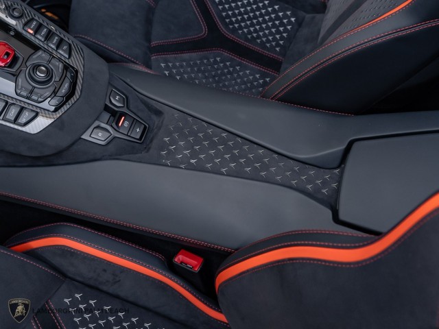 Lamborghini Aventador