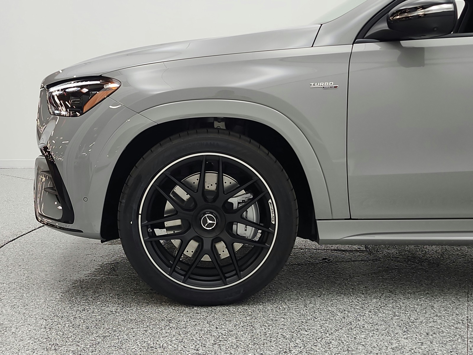 New 2026 MANUFAKTUR Alpine Grey Mercedes-Benz AMG® GLE 53 image 25
