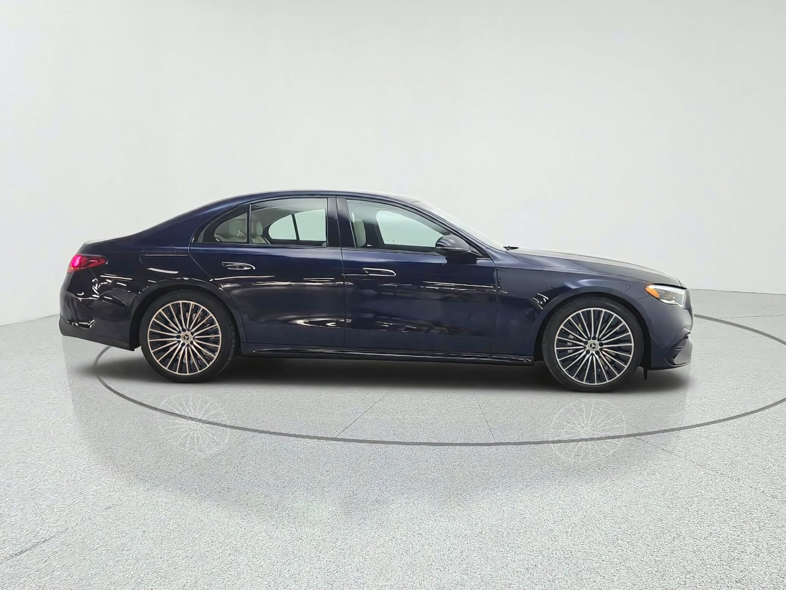 New 2027 Nautical Blue Metallic Mercedes-Benz E 450 4MATIC® Sedan image 4