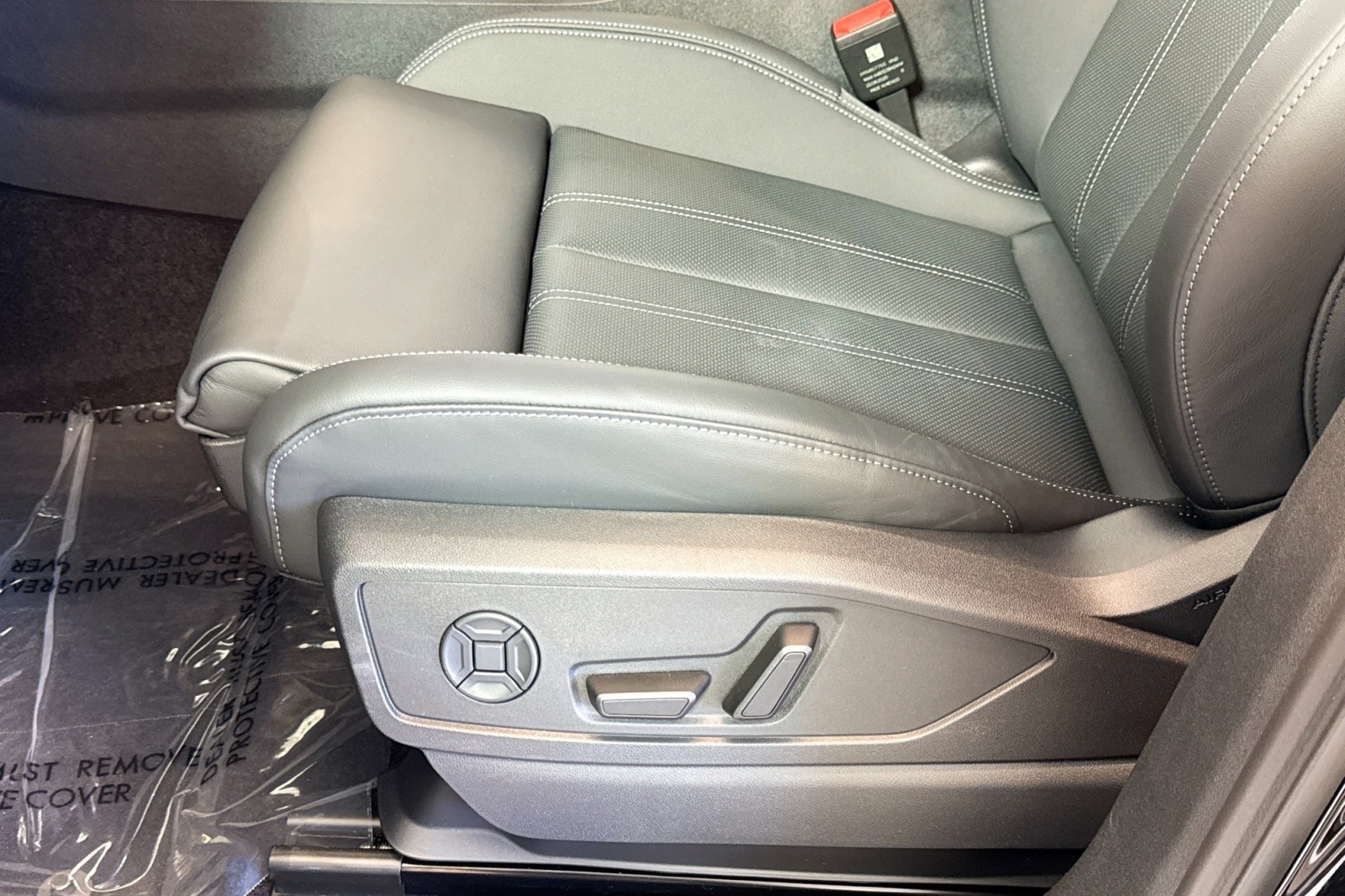 New 2025 Mythos Black Metallic Audi Premium Plus 2.0 TFSI quattro image 16