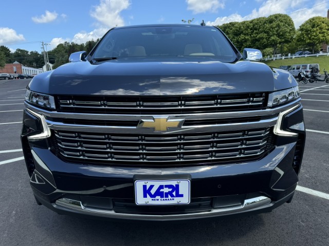 2023 Chevrolet Suburban Premier 8