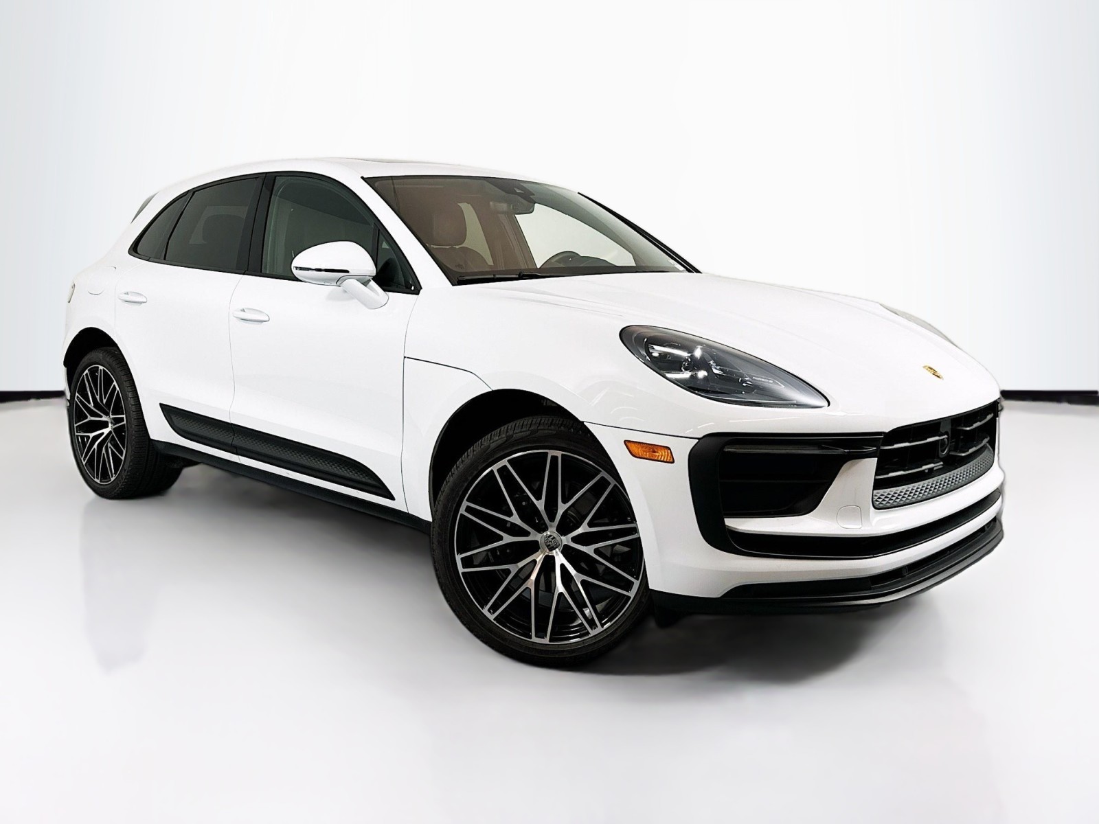 2024 Porsche Macan  3