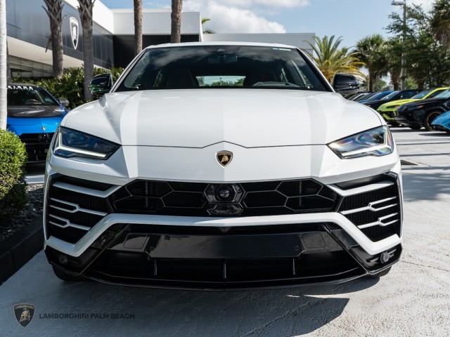 2021 Lamborghini Urus  in , 