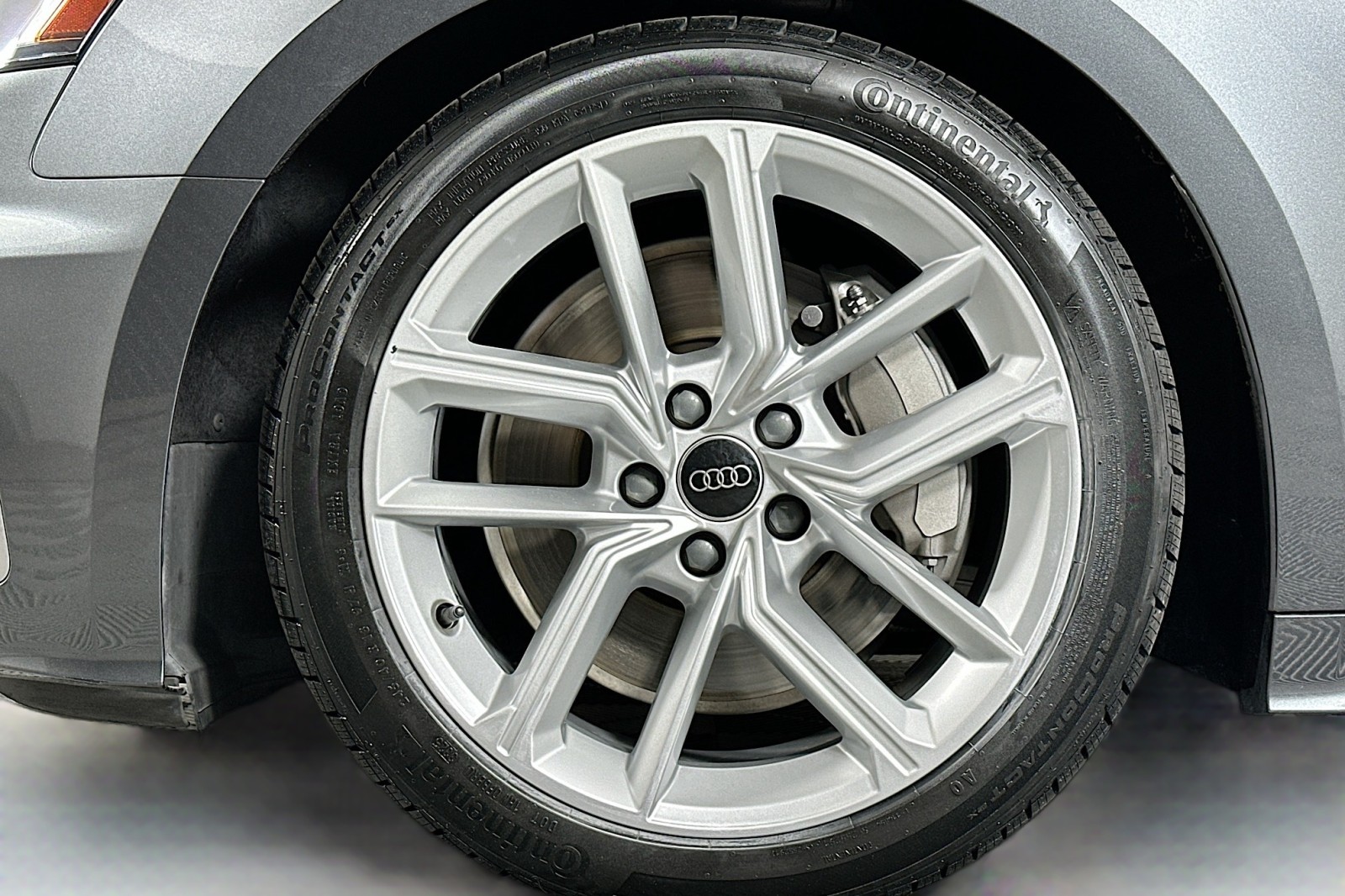 Used 2023 Daytona Gray Pearl Effect Audi S line Premium Plus image 11