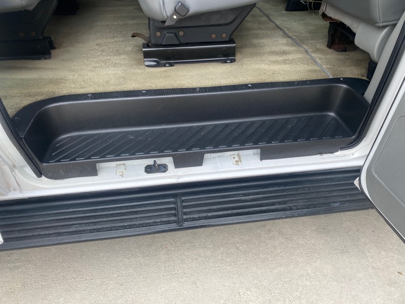 2008 Ford Econoline Wagon XLT 15 PASSENGERS E350 CLEAN in , 